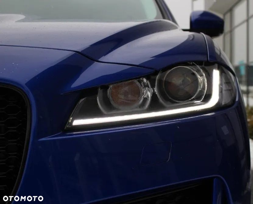 Jaguar F-Pace 2.0 i4D AWD R-Sport - 8