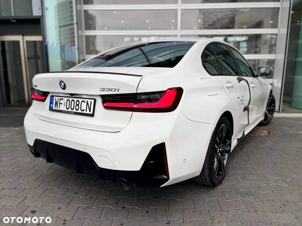 BMW Seria 3 330i xDrive M Sport sport - 2