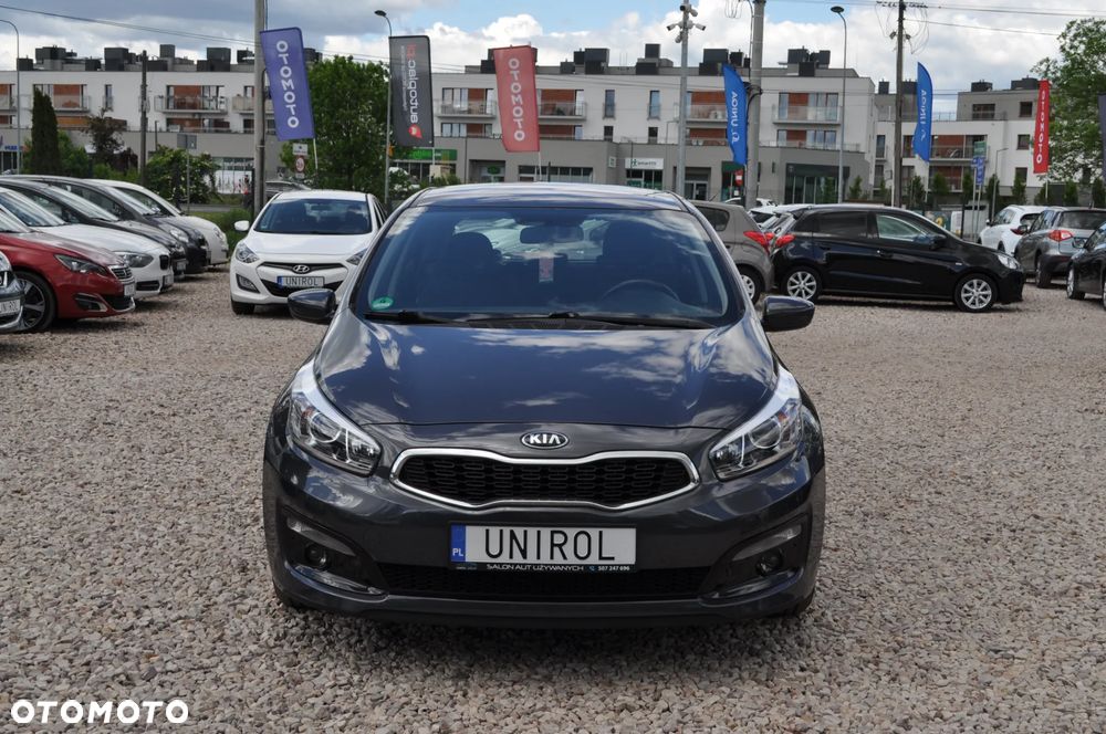 Kia Ceed - 3
