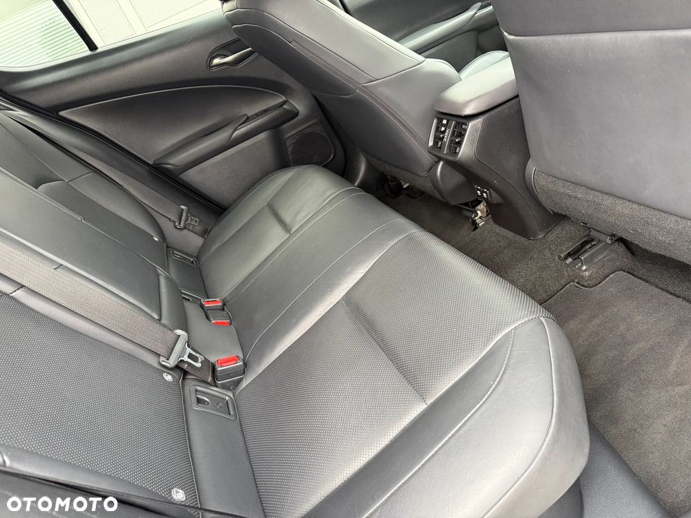 Lexus UX 250h GPF Prestige AWD - 16