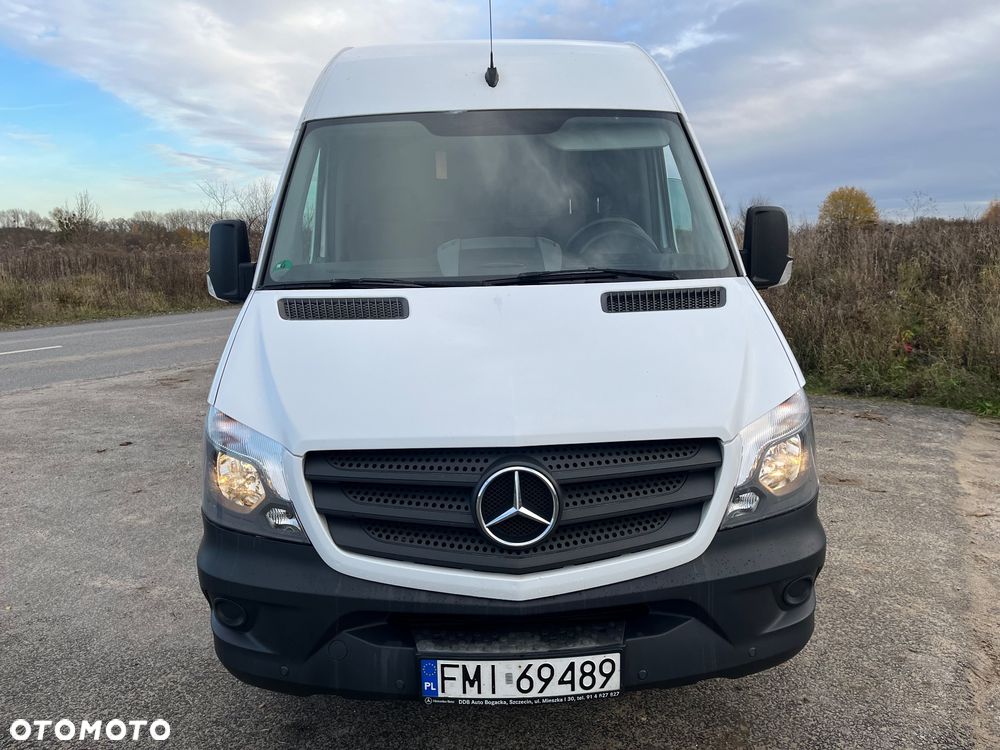 Mercedes-Benz Sprinter - 6