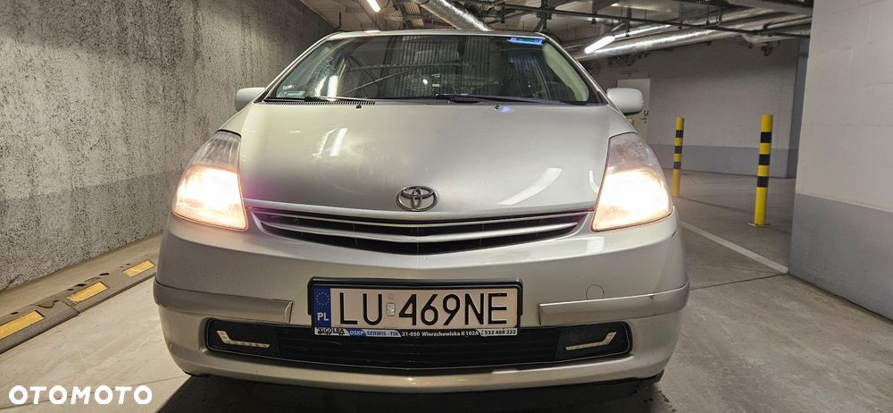 Toyota Prius 1.5 VVT-i Sol - 2