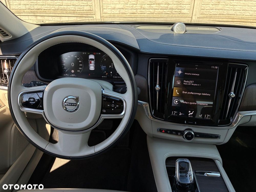 Volvo S90 - 13