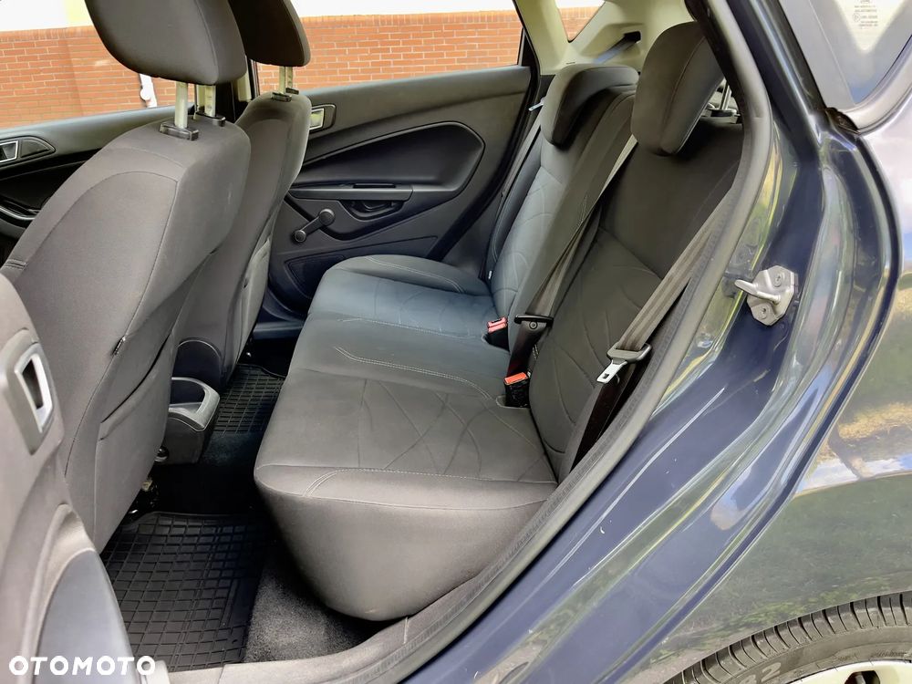 Ford Fiesta - 20
