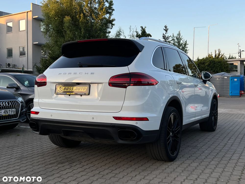 Porsche Cayenne - 9