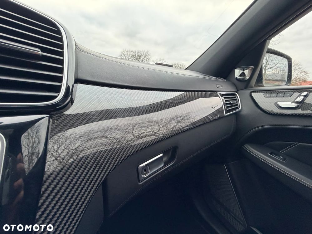 Mercedes-Benz GLE - 21