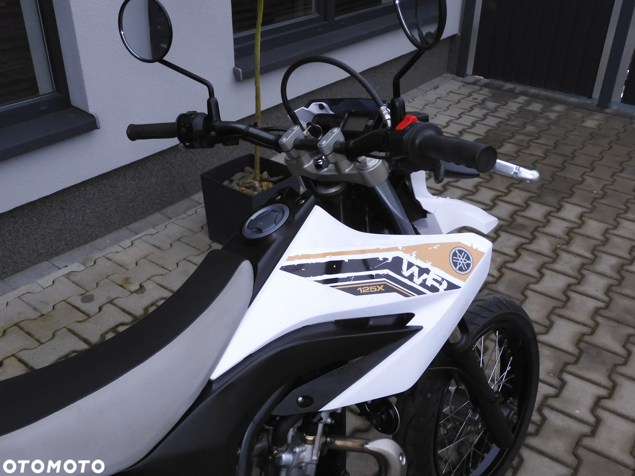 Yamaha WR - 10