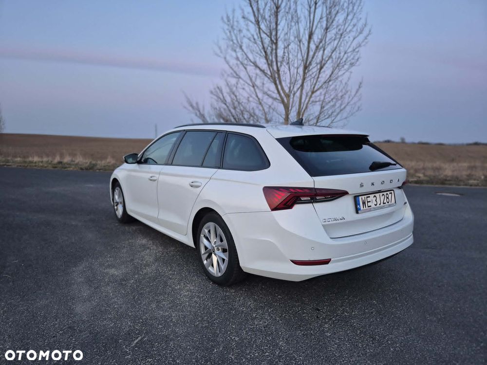 Skoda Octavia 1.5 TSI e-Tec Ambition DSG - 3