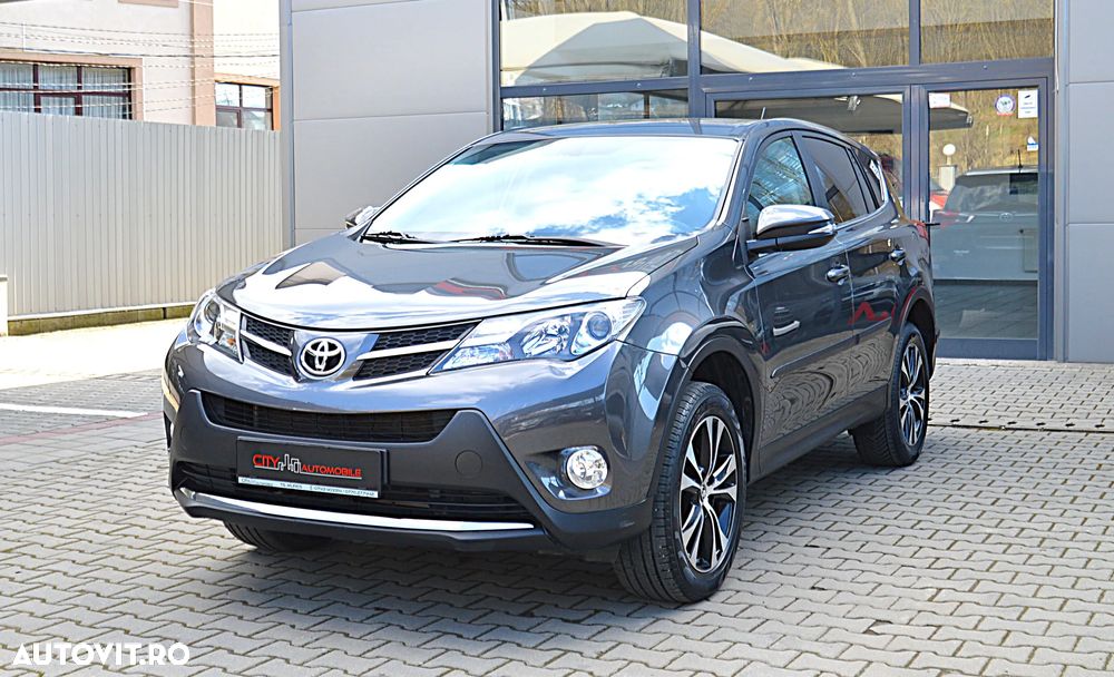 Toyota RAV4 2.2 D-4D 4x4 Automatik Edition