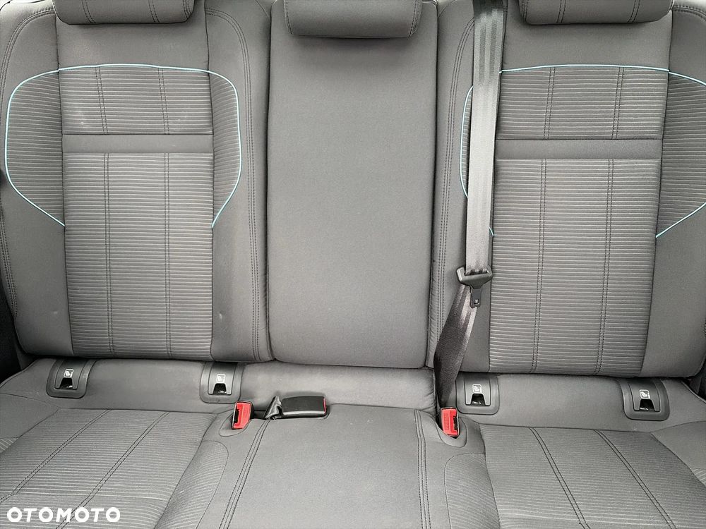 Land Rover Range Rover Evoque - 16