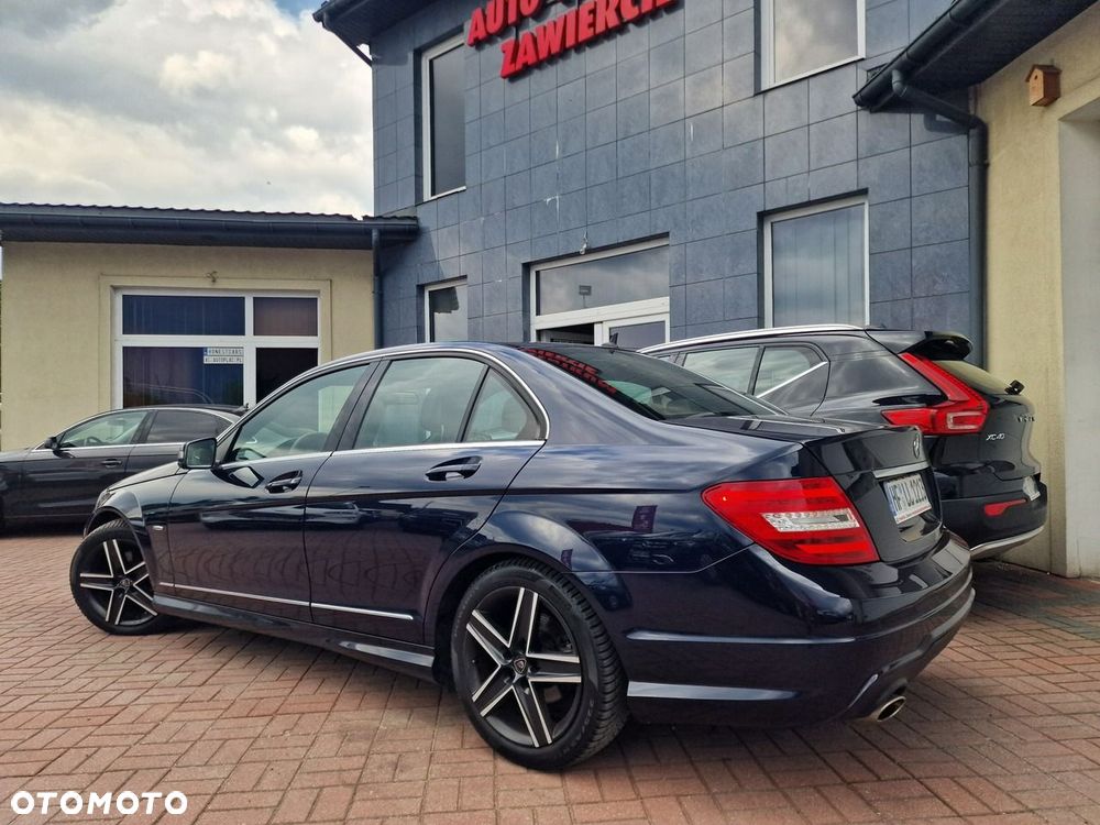 Mercedes-Benz Klasa C 180 7G-TRONIC AMG Line - 8