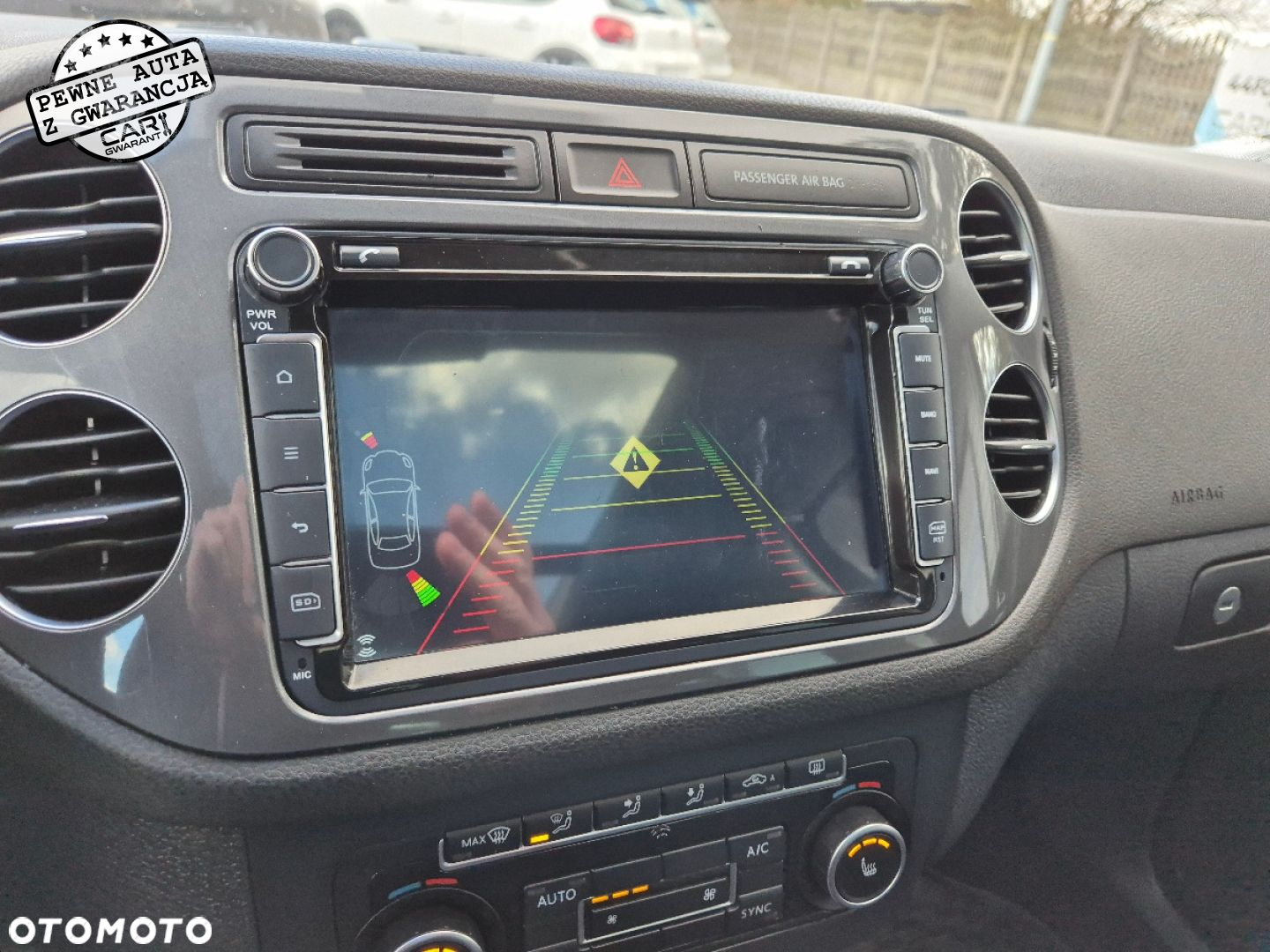 Volkswagen Tiguan - 32