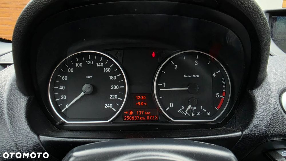 BMW Seria 1 118d - 31