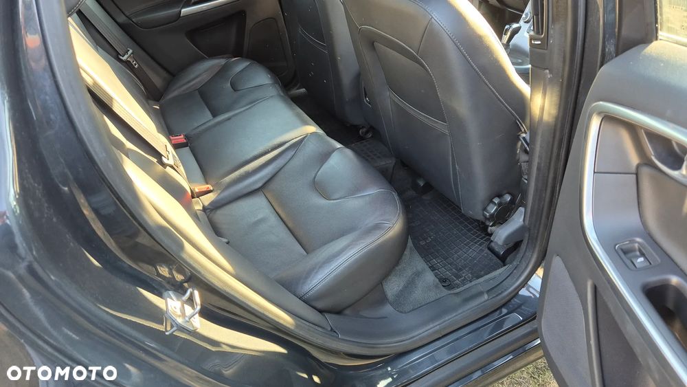 Volvo XC 60 ver-d3-summum - 20