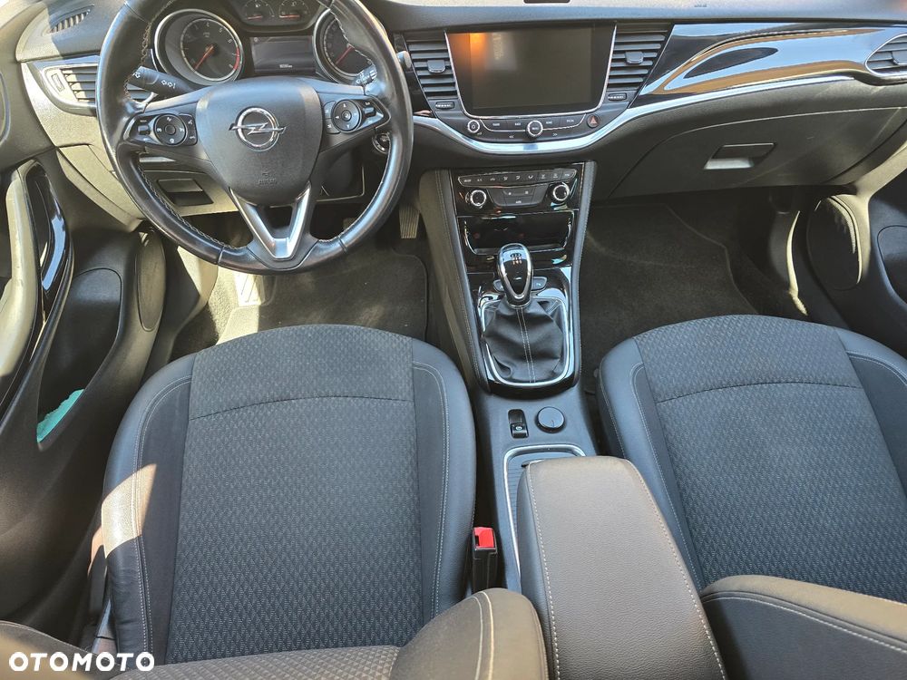 Opel Astra 1.4 T Dynamic - 9