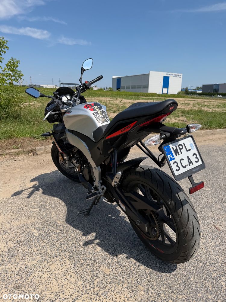 Aprilia Tuono - 7