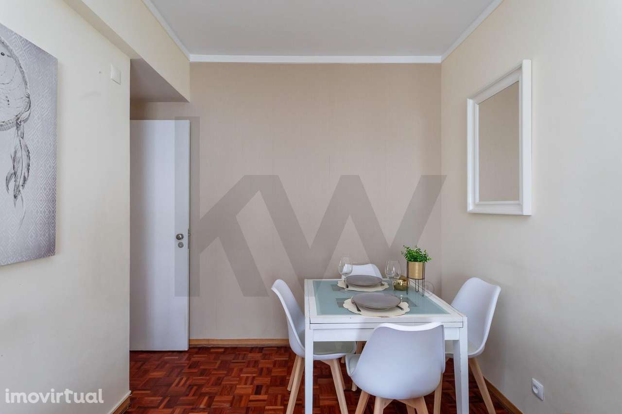 Apartamento T2 em Linda-a-Velha | Excelente localização e luminosidade - Grande imagem: 5/28