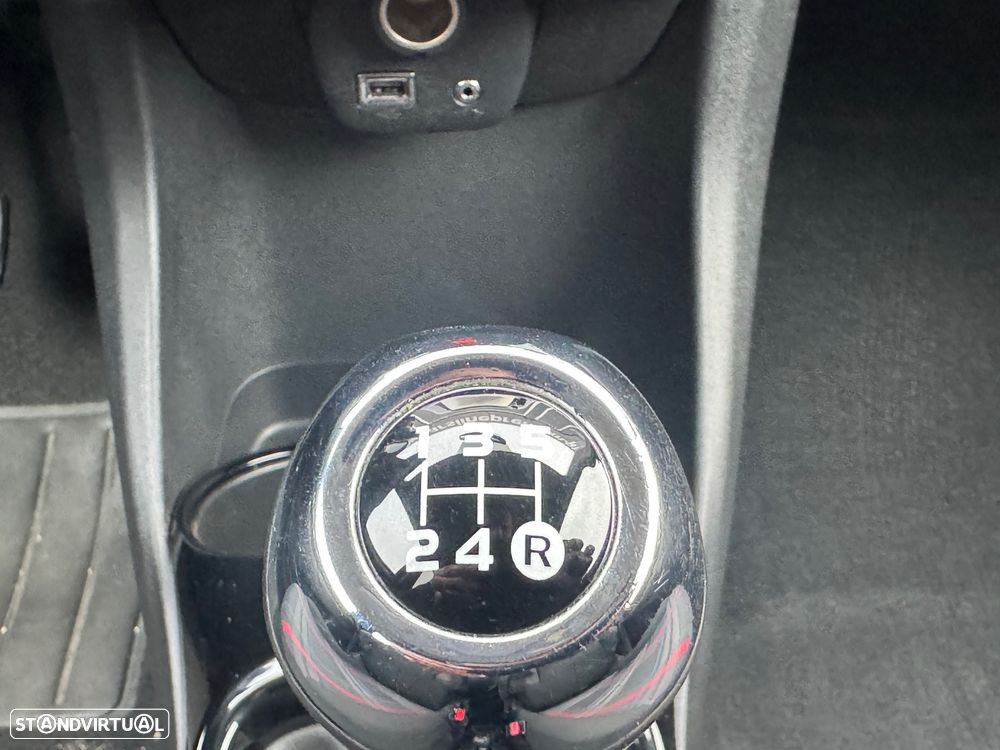 Peugeot 108 1.2 PureTech Allure - 18