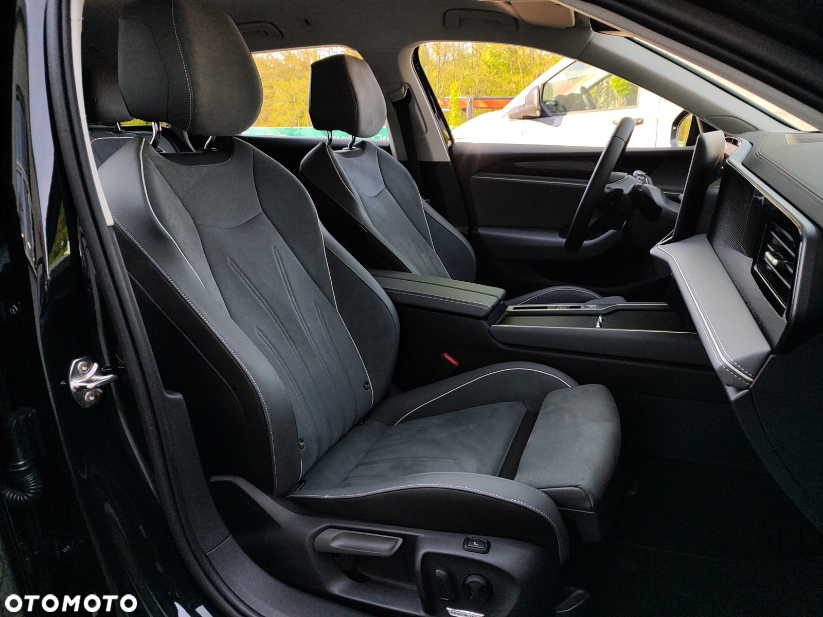 Volkswagen Passat 1.5 TSI EVO Business DSG - 12