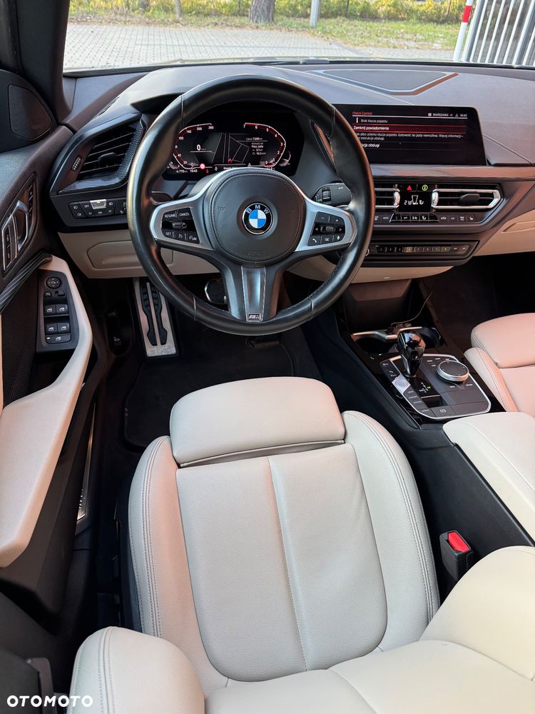 BMW Seria 2 218i - 9