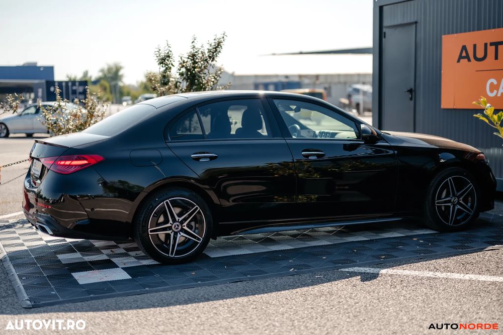 Mercedes-Benz C 300 e 9G-TRONIC AMG Line - 14