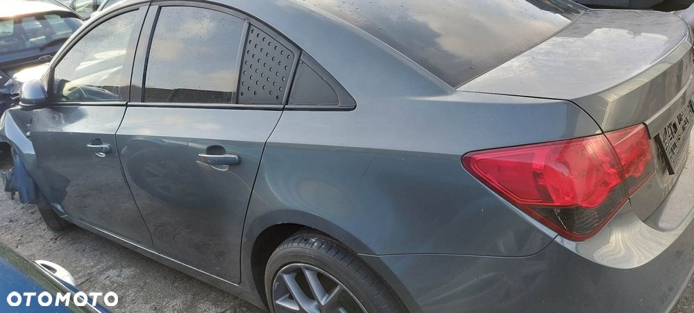 Chevrolet Cruze 2,0 VCDI zacisk hamulcowy tyl prawy lewy - 3