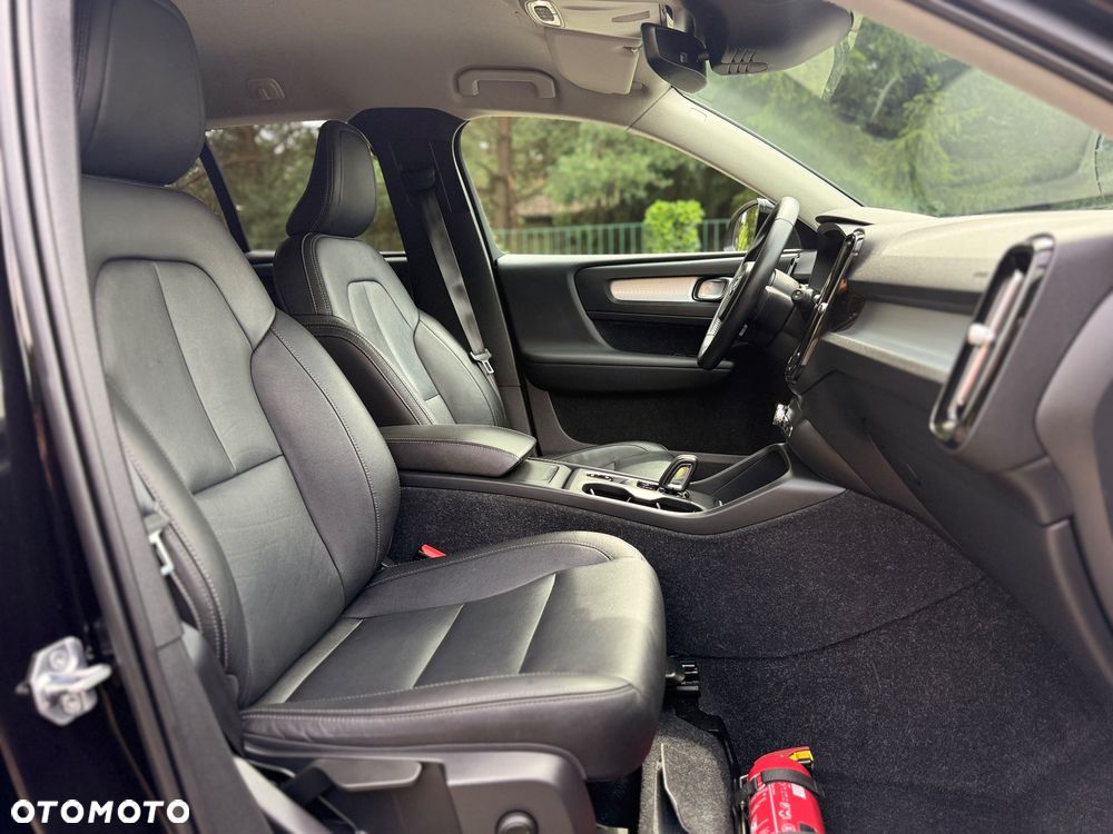 Volvo XC 40 D3 Momentum Pro - 28