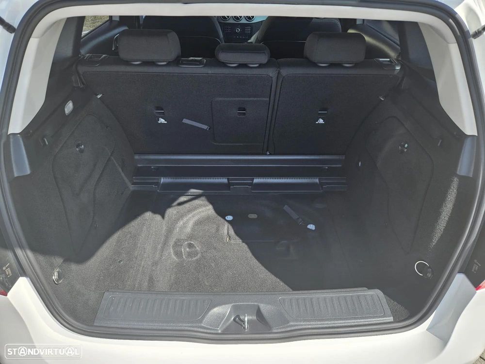 Mercedes-Benz B 220 d 4Matic 7G-DCT Urban - 12