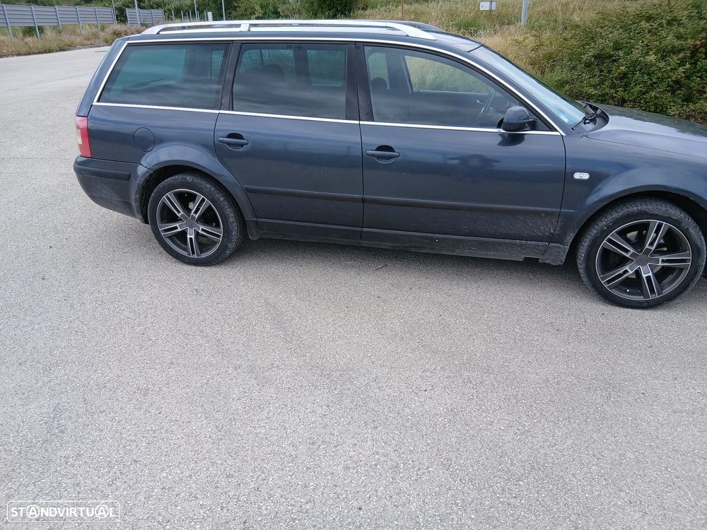VW Passat Variant 1.9 TDi 4Motion Comfortline - 1