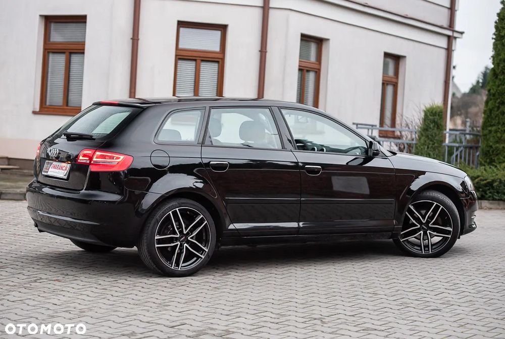 Audi A3 Sportback - 14
