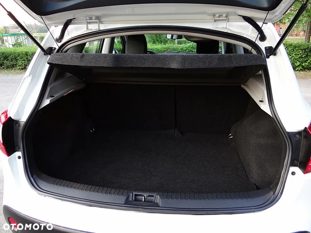 Nissan Qashqai 2.0 lounge - 29