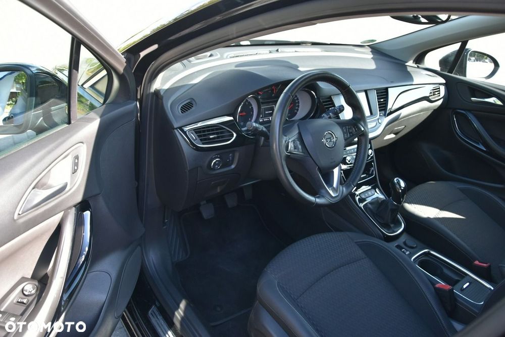 Opel Astra 1.4 T Enjoy S&S - 15