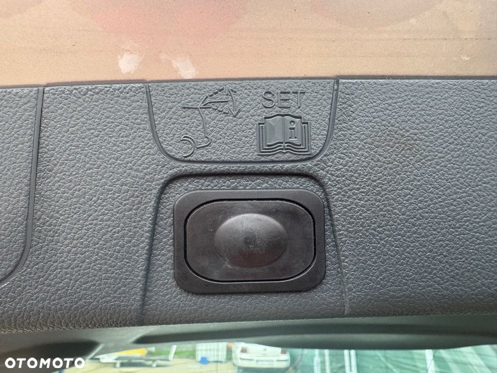 Ford C-MAX 1.0 EcoBoost Start-Stopp-System Champions Edition - 28
