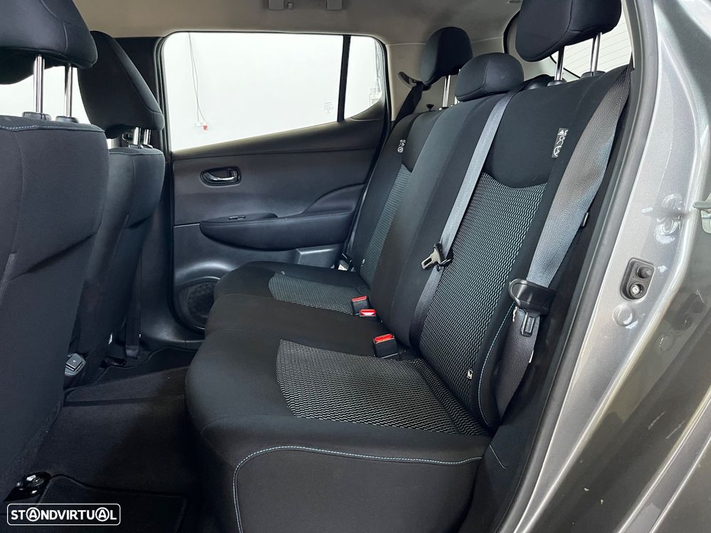Nissan Leaf 40 kWh Acenta - 11
