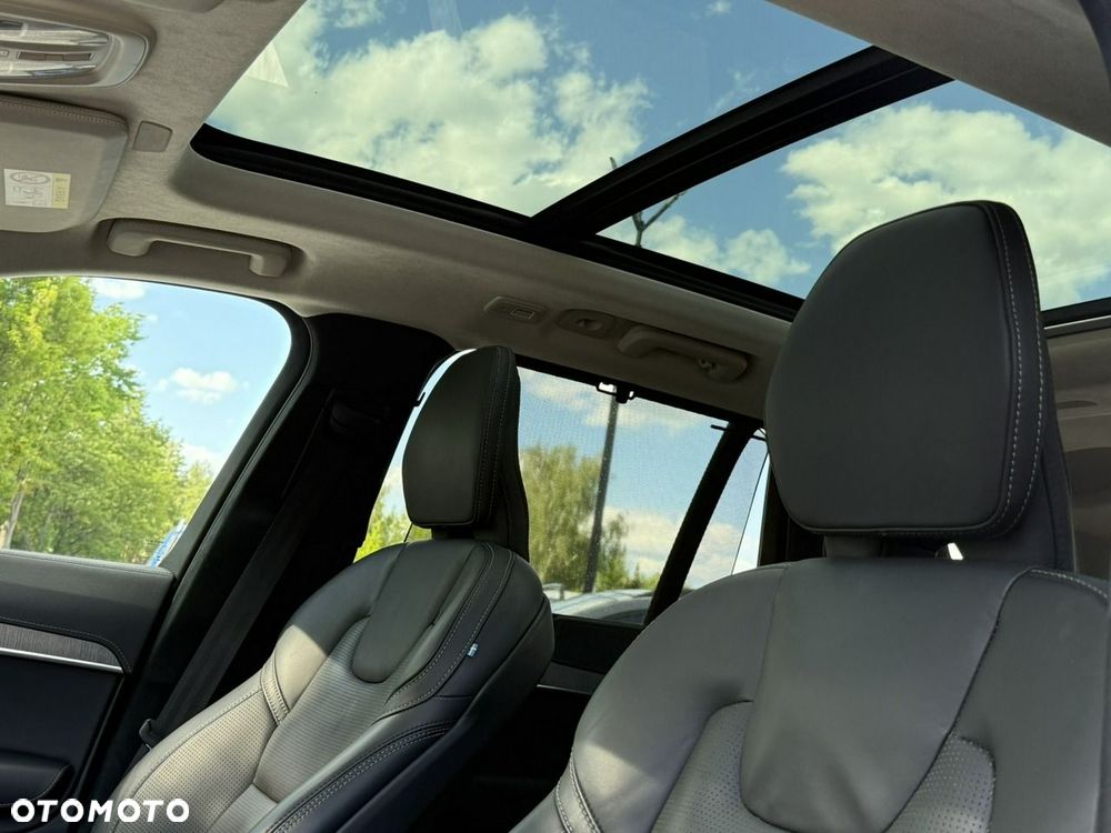 Volvo XC 90 - 11