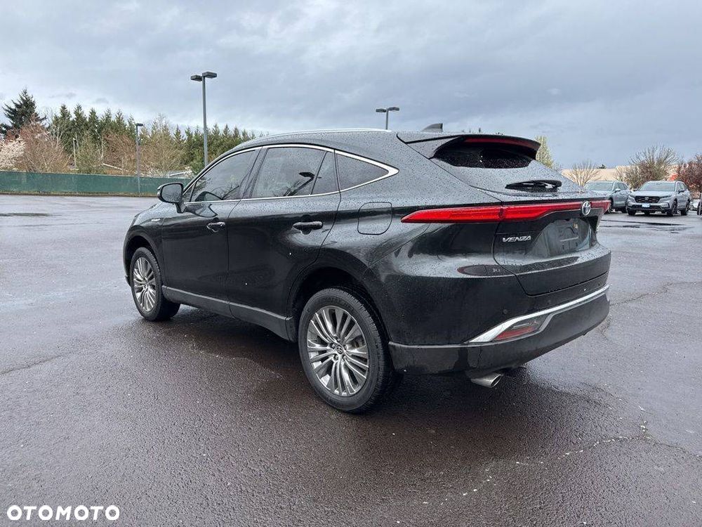 Toyota Venza - 4