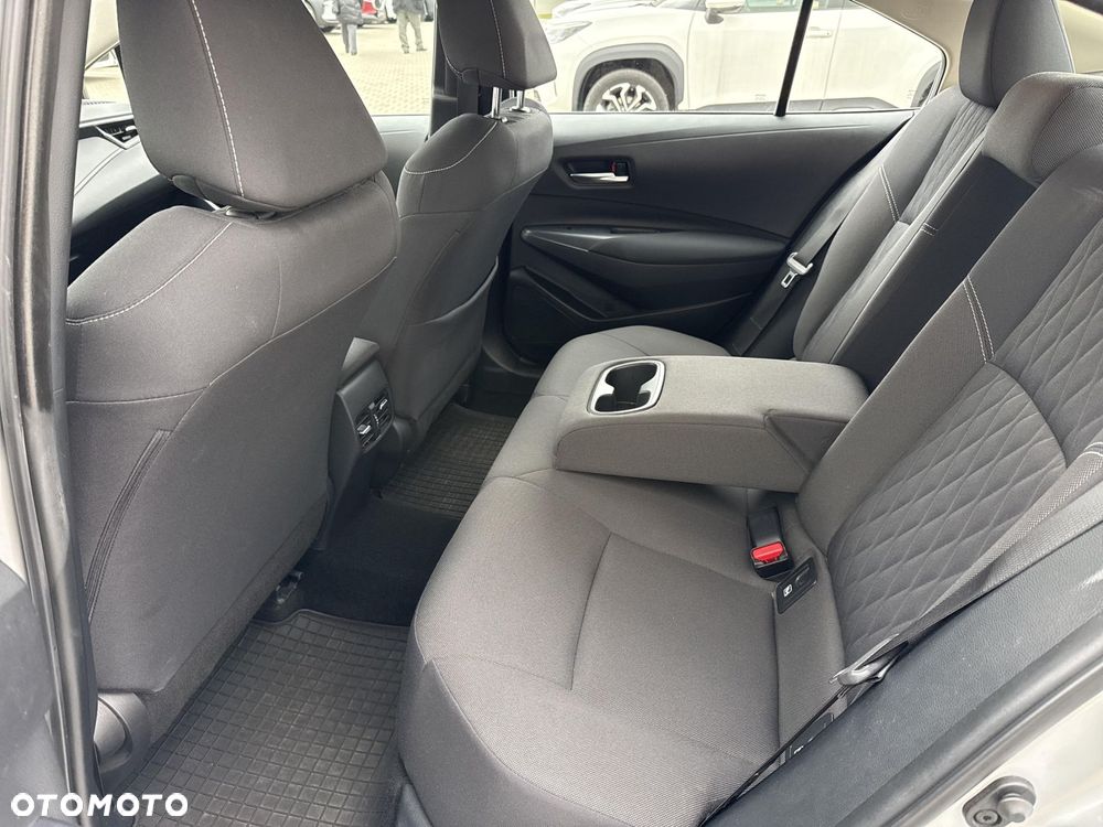 Toyota Corolla 1.6 Comfort - 12