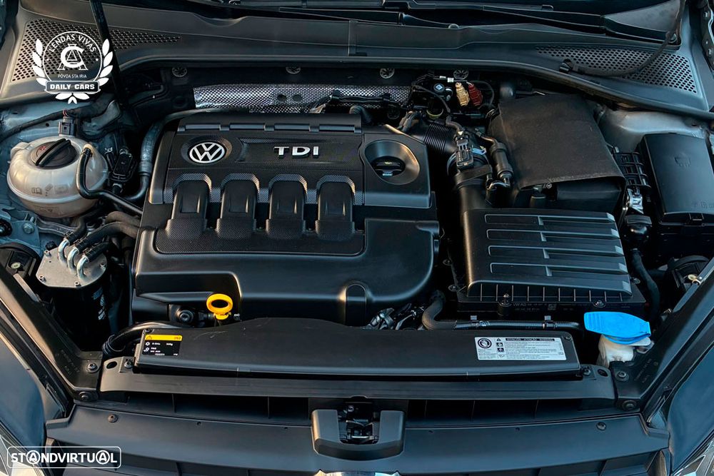 VW Golf 1.6 TDi Highline - 28