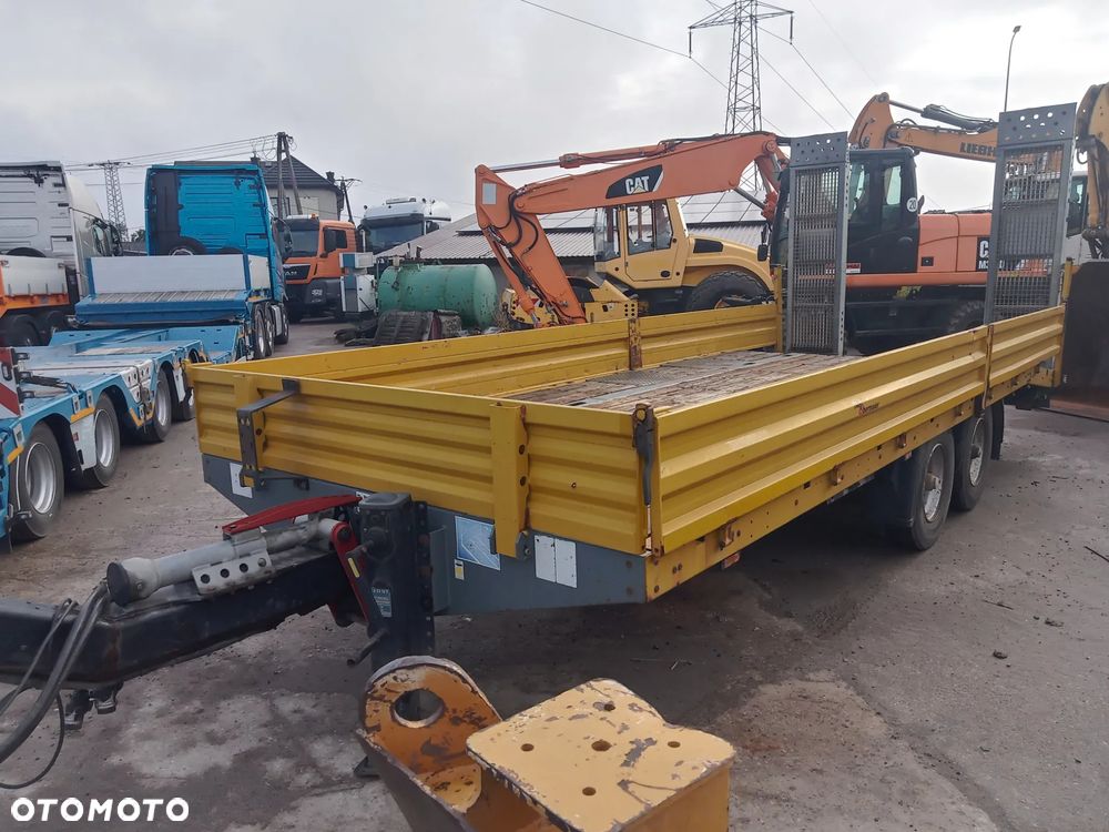Müller-Mitteltal Niskopodwozia 11000 kg Najazdy z Niemiec