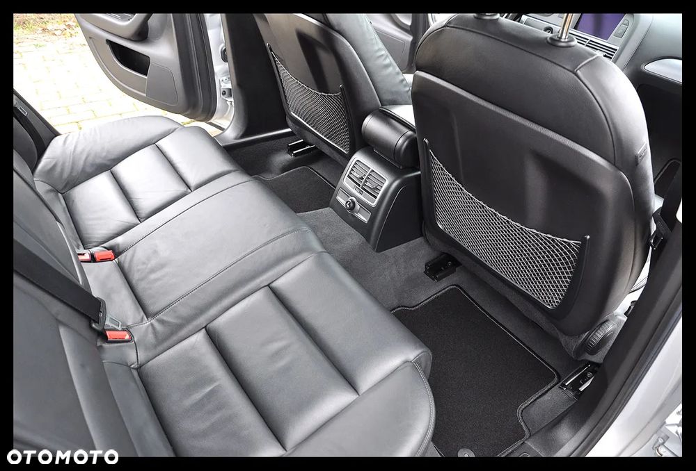 Audi A6 Limousine 2.4 - 25