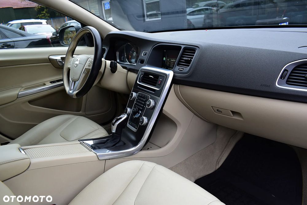 Volvo S60 2.5 T5 - 10