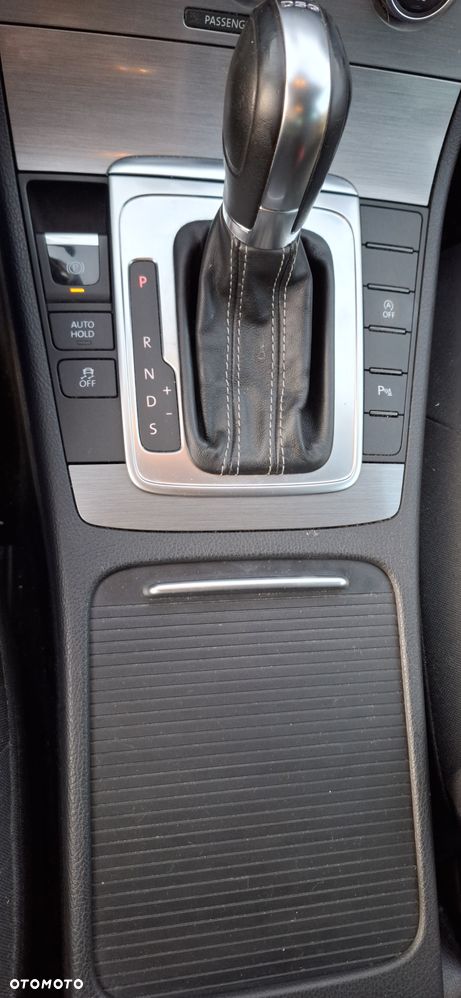 Volkswagen Passat 2.0 TDI Comfortline DSG - 5