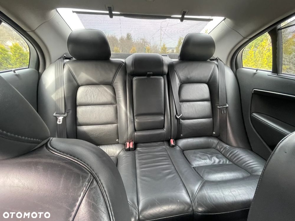 Volvo S80 T5 Executive - 11