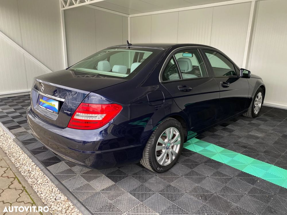 Mercedes-Benz C - 3