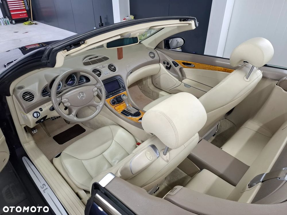 Mercedes-Benz SL - 10