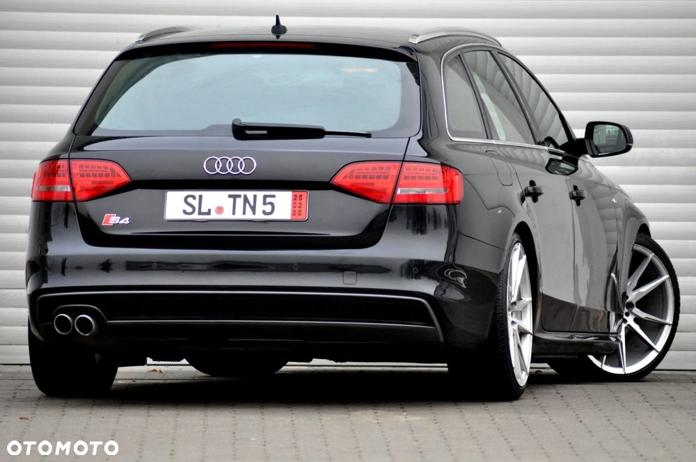 Audi A4 Avant - 6