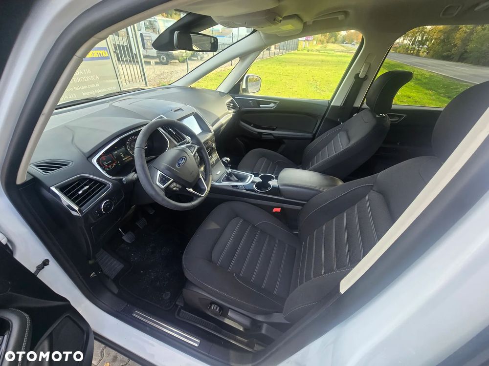 Ford Galaxy - 17