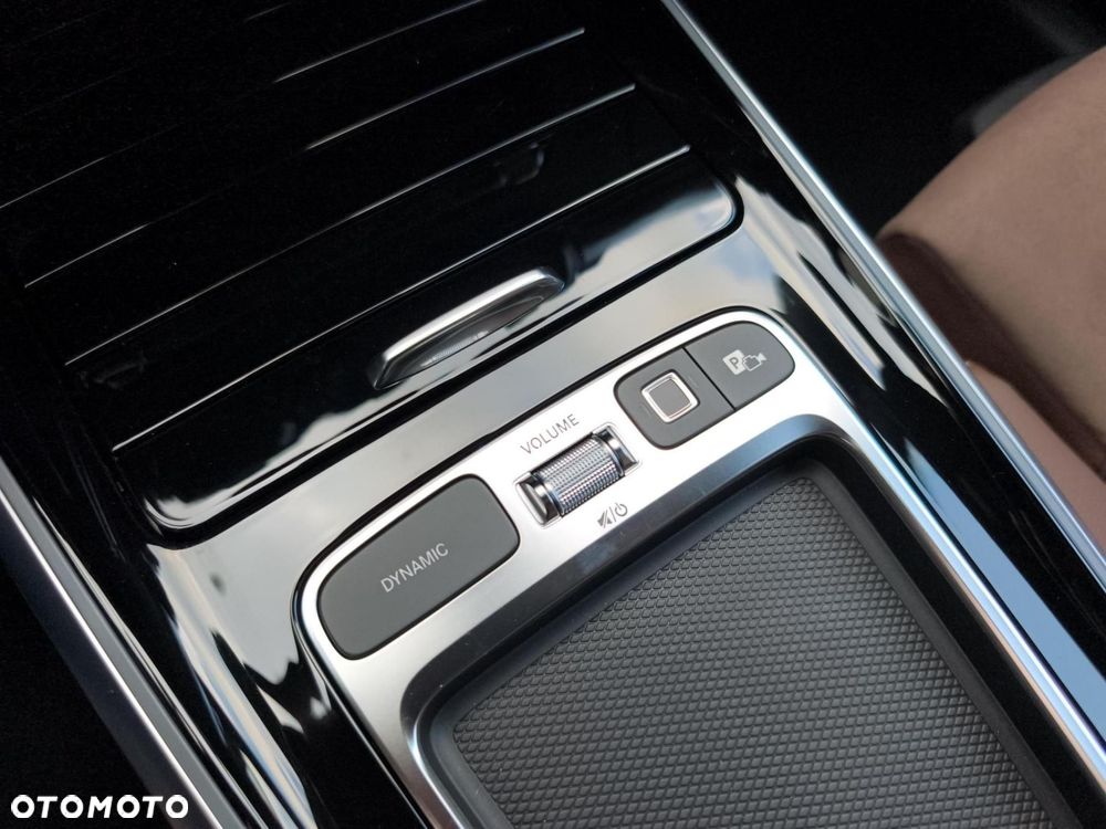 Mercedes-Benz GLB - 18