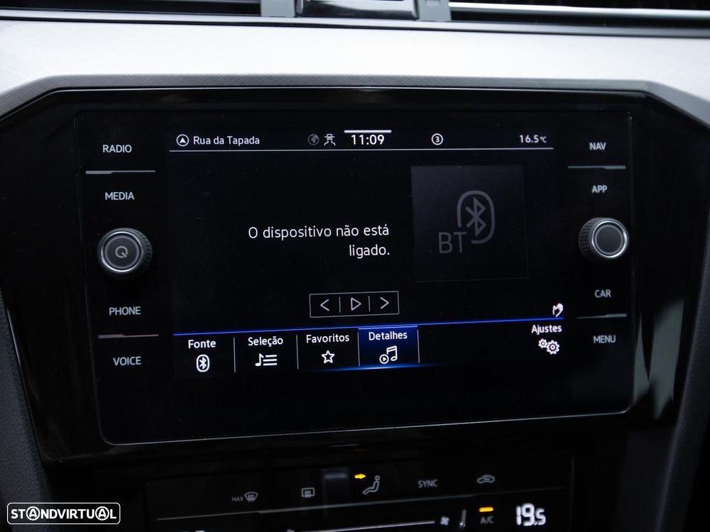 VW Passat Variant 2.0 TDI Business DSG - 22