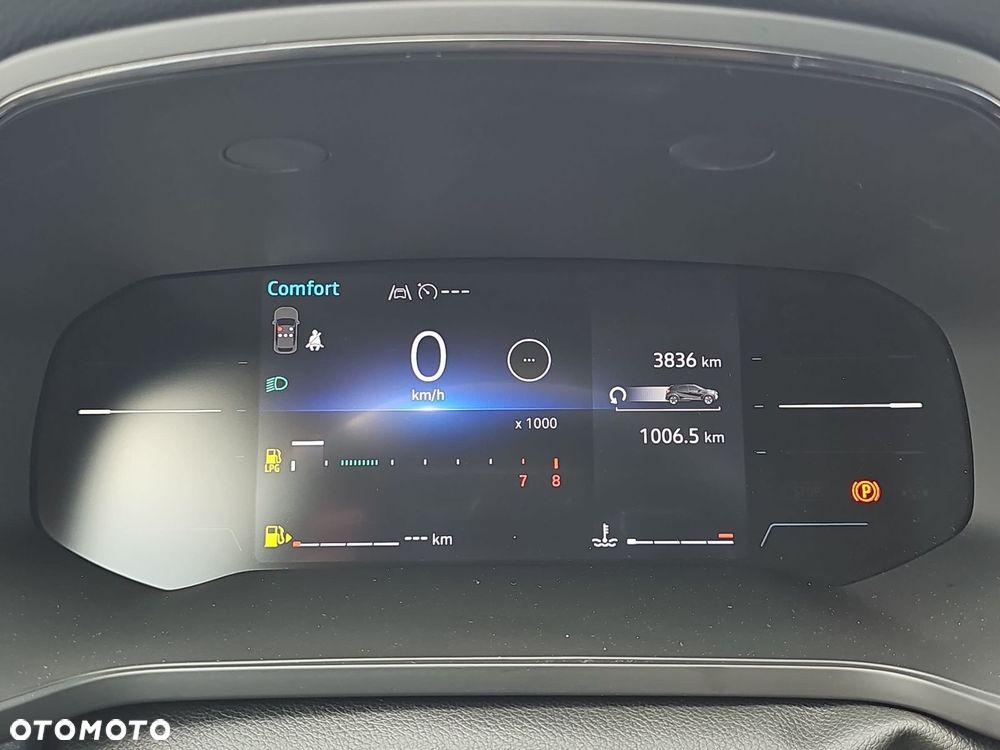 Renault Captur - 13